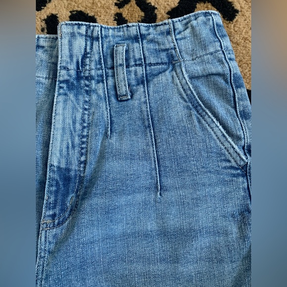 Dynamite Cindy Light Wash Jeans - Picture 3 of 4